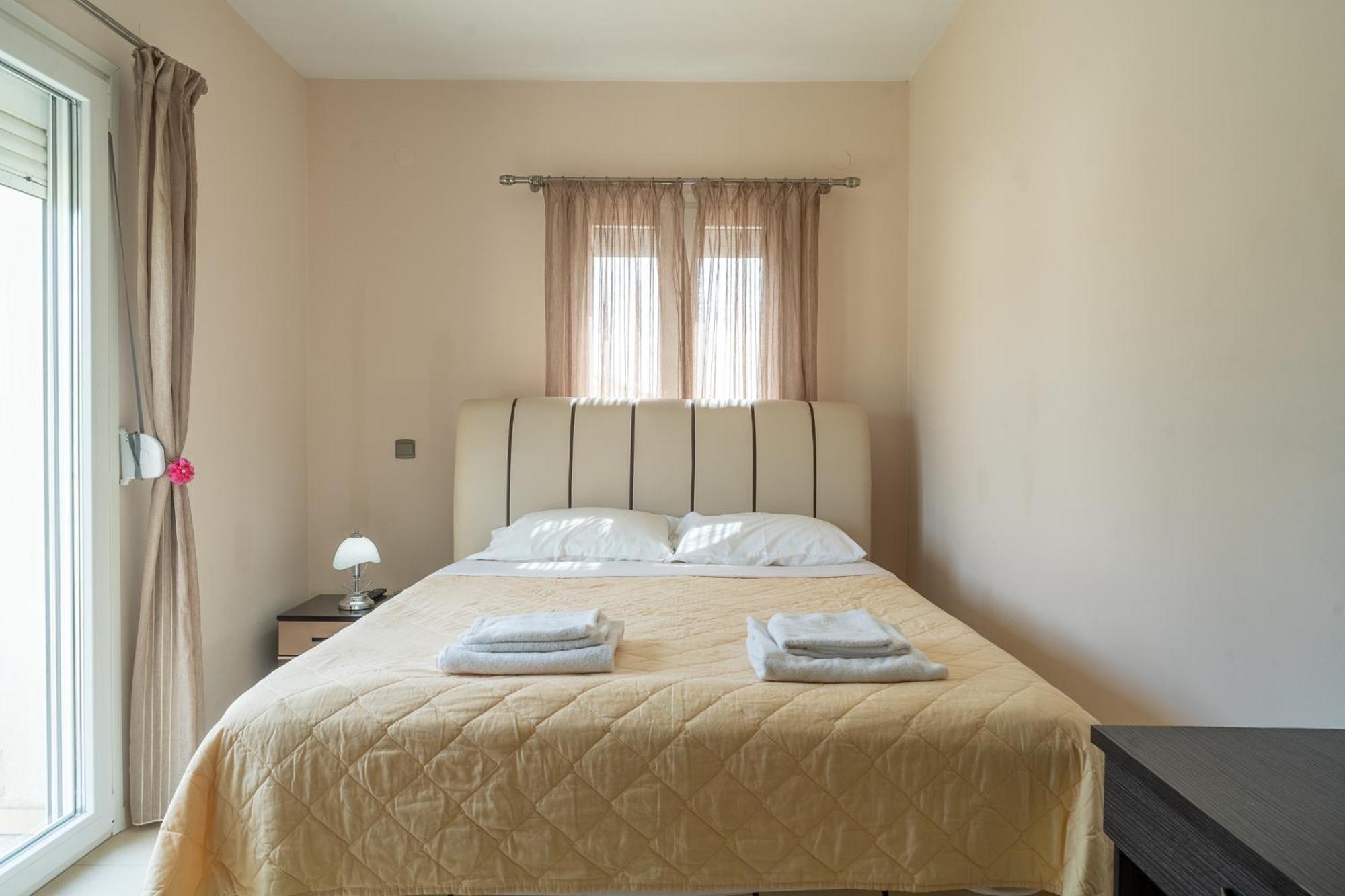 Palaiologou Panorama Apartments Mantamados Экстерьер фото
